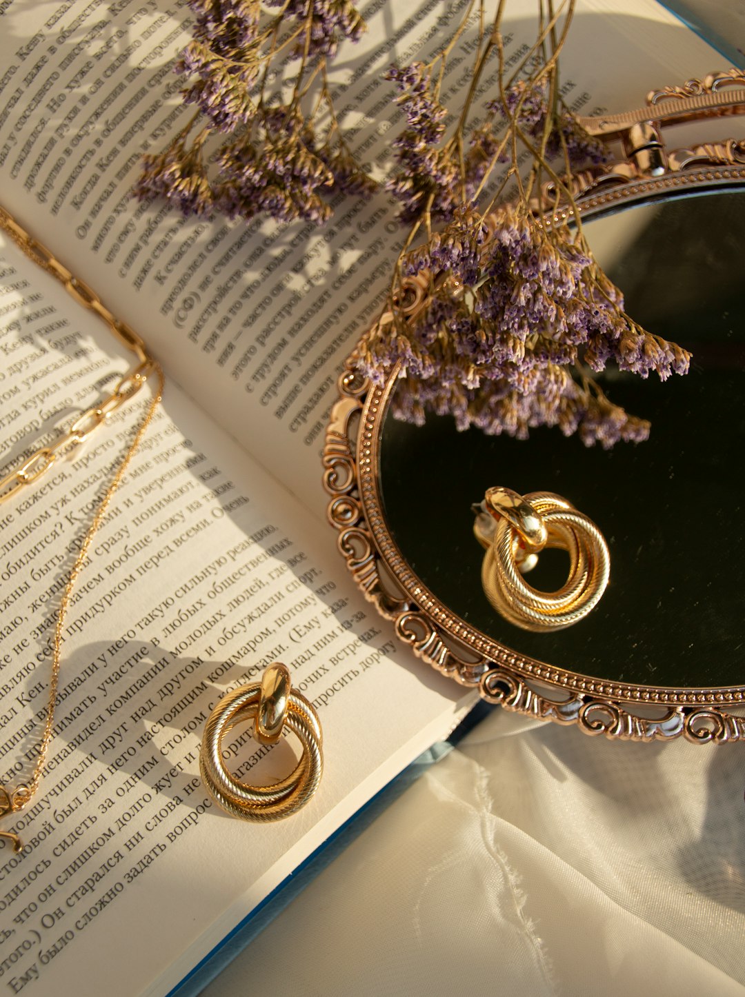 Gold jewellery
