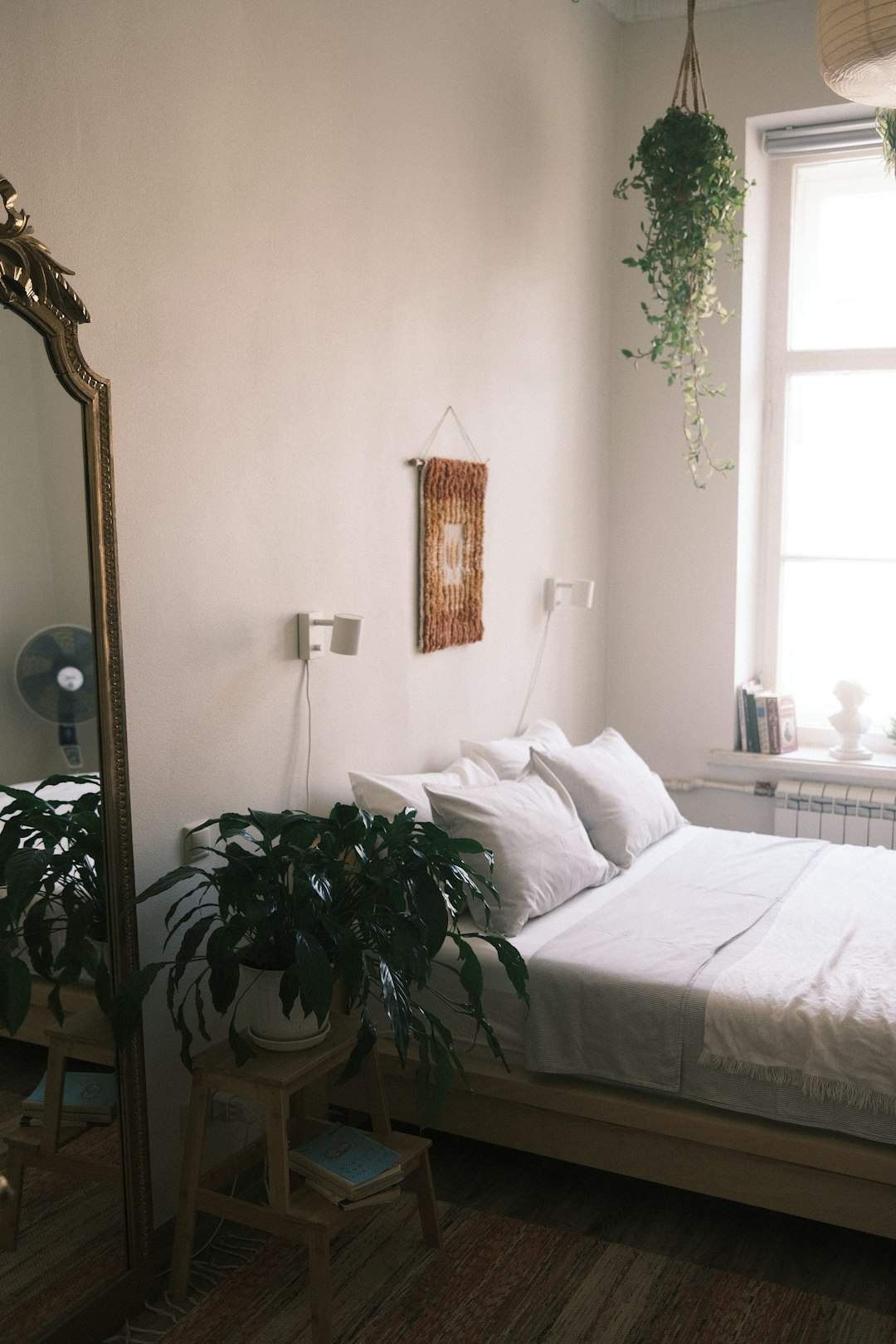 Contemporary relaxed bedroom styling